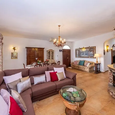Palazzo Florentia - De Lujo Italiano Para 10 Personas