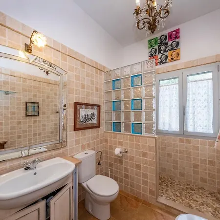 Palazzo Florentia - De Lujo Italiano Para 10 Personas Sant Lluís
