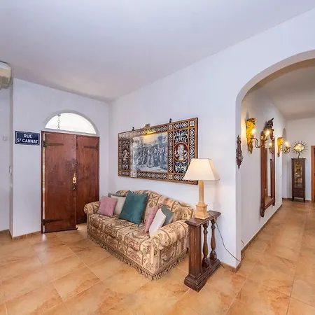Palazzo Florentia - De Lujo Italiano Para 10 Personas Sant Lluís