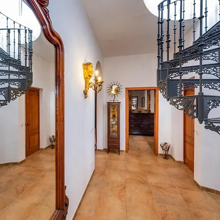 Villa Palazzo Florentia - De Lujo Italiano Para 10 Personas