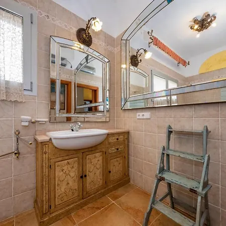 Palazzo Florentia - De Lujo Italiano Para 10 Personas Villa Sant Lluis