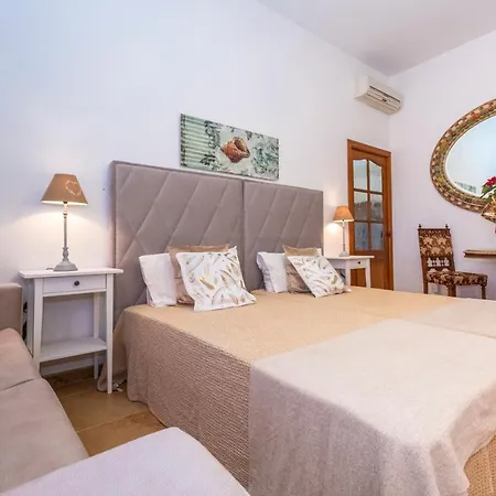 Palazzo Florentia - De Lujo Italiano Para 10 Personas Sant Lluis